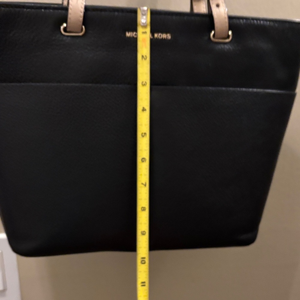 Michael Kors Black and Tan Tote Bag - Picture 7 of 9